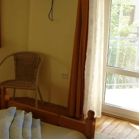 Vila Maria-eca Guest house *