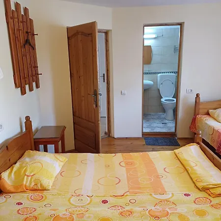 Πανσιόν Maria-eca 3*