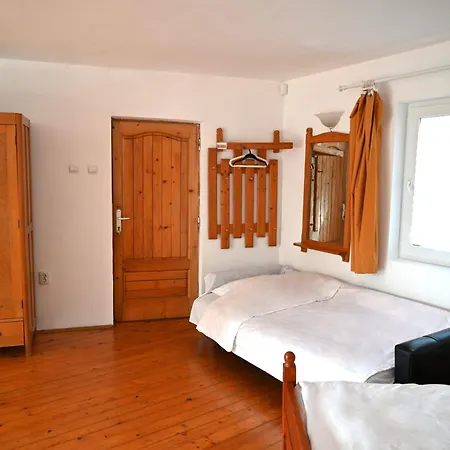 Maria-eca Guest house